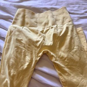 Lemonade amplify leggings